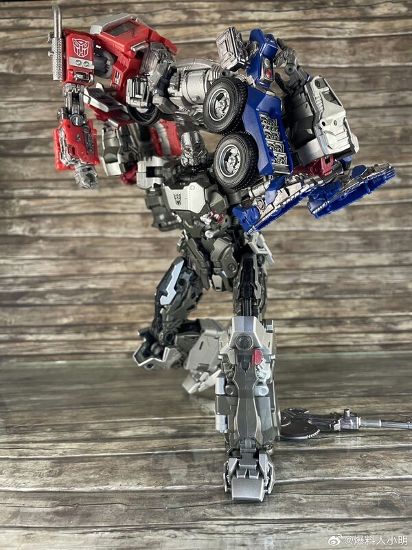 Image Of SS 109 Concept Art Megatron In Hand For Transformers Studio Series Leader Class Bumblebee Movie  (4 of 16)